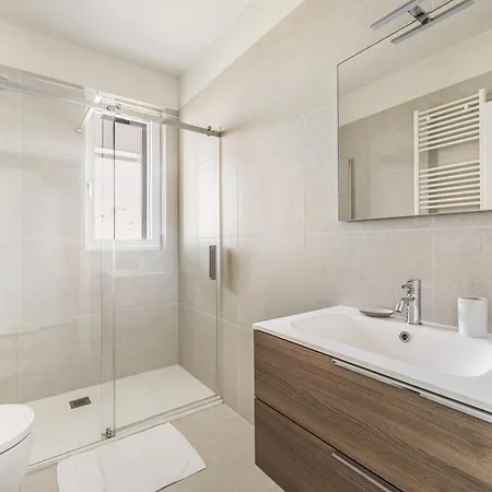 Appartement Guesthost - Brand New Renovated Terrace *